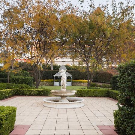 Visy Dior Hotel Baulkham Hills Exterior photo